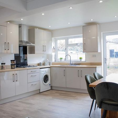 Harvard House, Stylish 3 Bedroom House In Solihull 5 Mins To The Nec, Bhx ,Jlr With Free Parking Birmingham Ngoại thất bức ảnh