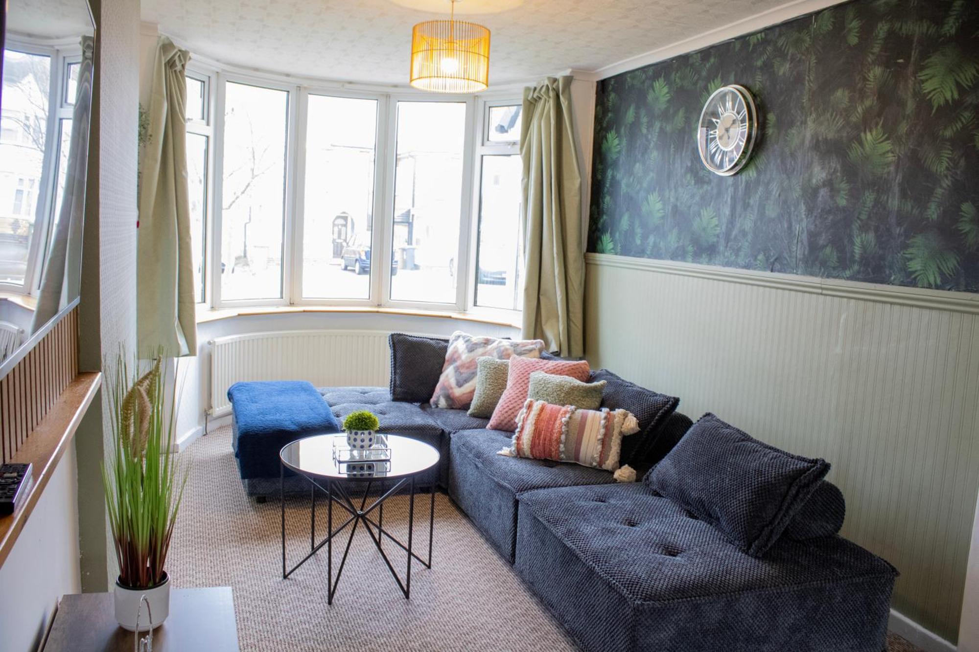 Harvard House, Stylish 3 Bedroom House In Solihull 5 Mins To The Nec, Bhx ,Jlr With Free Parking Birmingham Ngoại thất bức ảnh